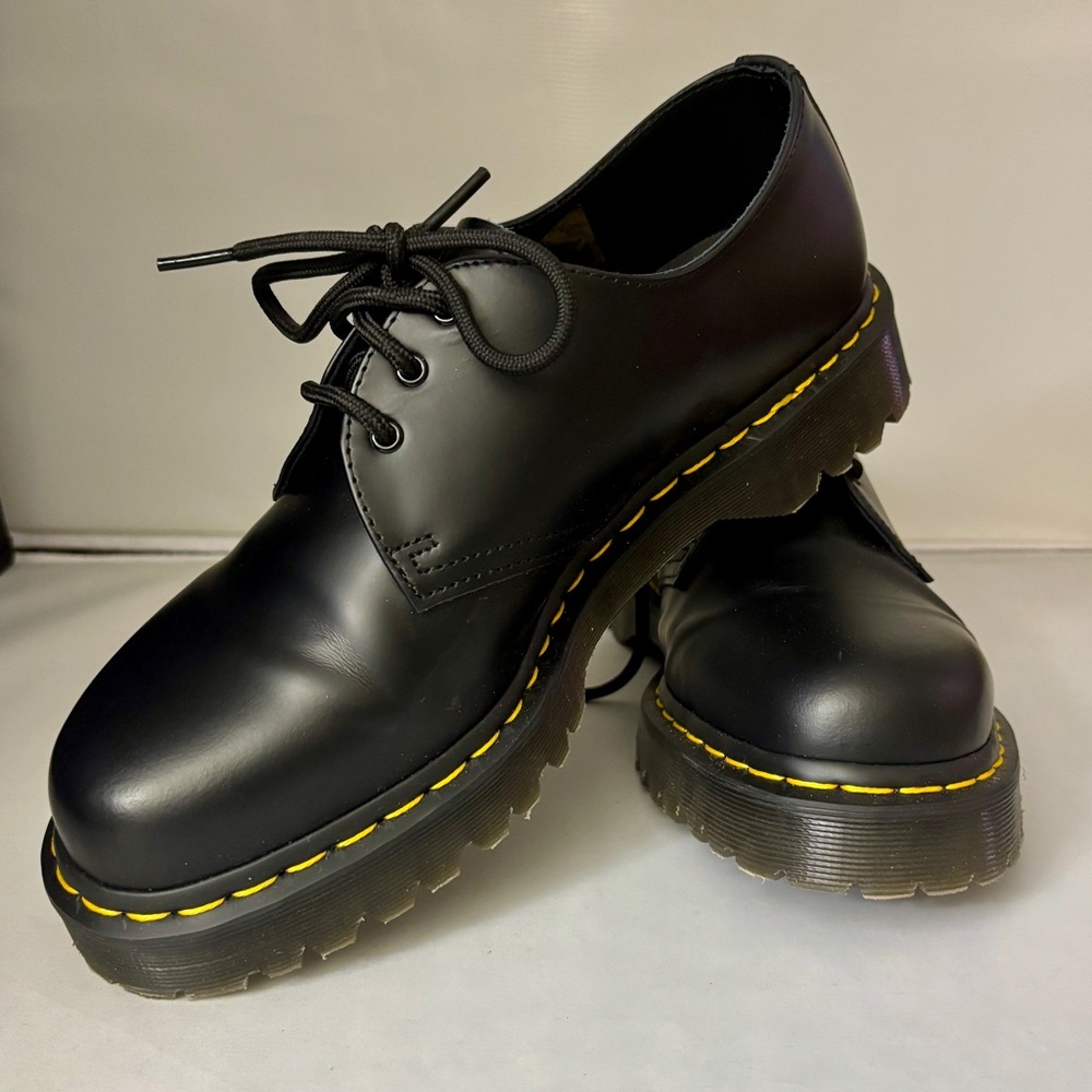 Dr. Martens Unisex 1461 Soft Toe Oxford Work Shoe NWOT